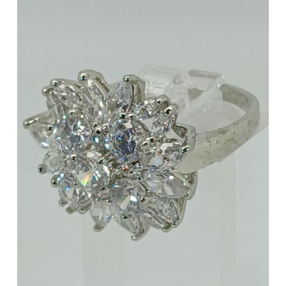 Vintage Ring Size 10 Silver Tone White Gold GP Sim Diamond CZ Cocktail NOS - Picture 6 of 10